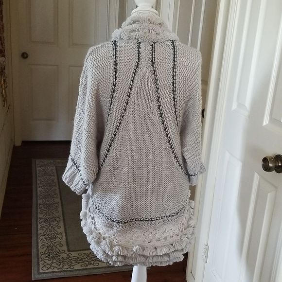 Angel Of The North Cream Textured Shawl Sweater - Picture 4 of 11